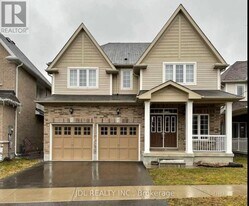 10 Benn Ave in Georgina, ON - Building Photo