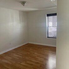 229 Rollstone St, Unit 2 in Fitchburg, MA - Building Photo - Building Photo