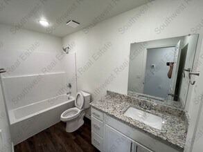 2129 Bobwhite Ct in Clovis, NM - Building Photo - Building Photo