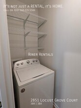 2851 Locust Grv Ct in Harrisonburg, VA - Building Photo - Building Photo