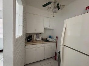 1141 Blue Heron Blvd in West Palm Beach, FL - Building Photo - Building Photo