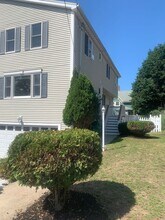 90 Monument St in Medford, MA - Building Photo - Building Photo