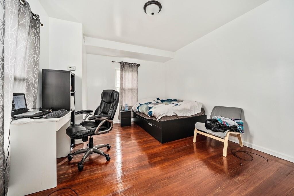 72 Standish Ave, Unit 1 in Quincy, MA - Building Photo