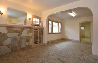 341 N Main St in Payson, UT - Foto de edificio - Building Photo