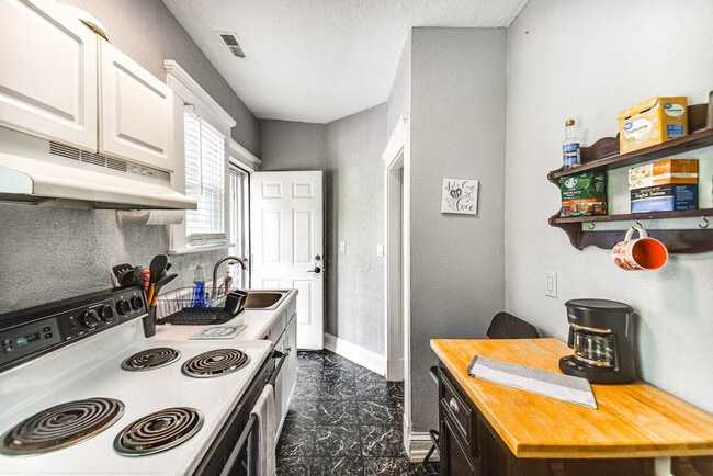 9501 Granby St, Unit ID1386110P in Norfolk, VA - Foto de edificio - Building Photo