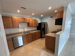 11323 Lochwood Blvd in Dallas, TX - Building Photo - Building Photo