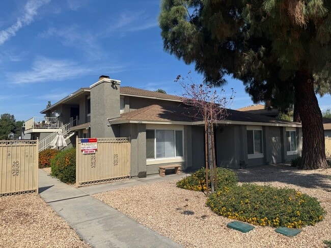 property at 1209 Oxford Dr