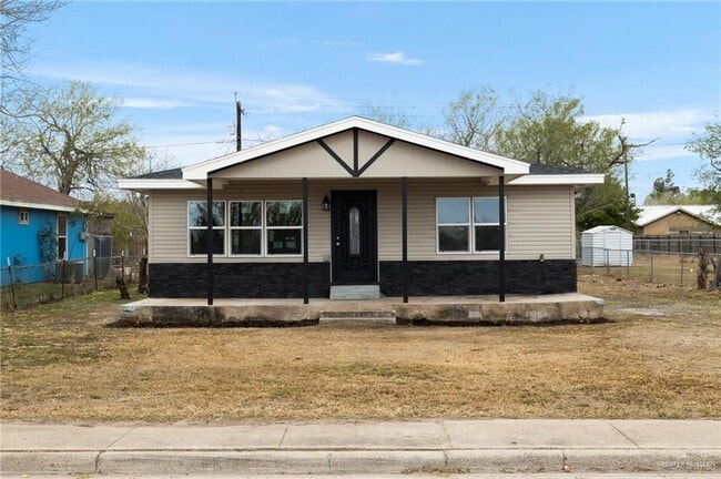 property at 11 N Vermont Ave