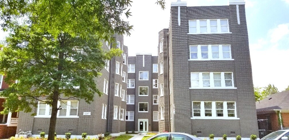 1217 Colonial Ave in Norfolk, VA - Building Photo