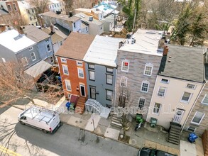 1105 W Lombard St in Baltimore, MD - Foto de edificio - Building Photo