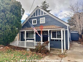 77 N 3rd St in Tooele, UT - Building Photo