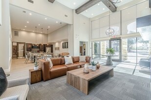 Woodway Village in Austin, TX - Building Photo