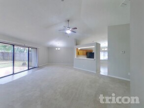 8376 Chason Rd W in Jacksonville, FL - Building Photo - Building Photo