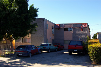 3622 Highland Ave in San Diego, CA - Building Photo - Building Photo