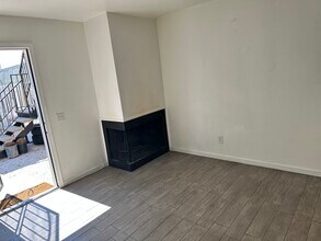 272 E Jackson St, Unit C in Rialto, CA - Building Photo - Building Photo