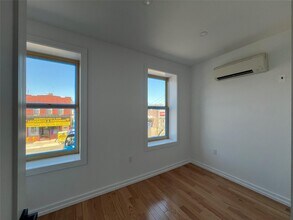 65-50 Grand Ave-Unit -1 in Queens, NY - Building Photo - Building Photo
