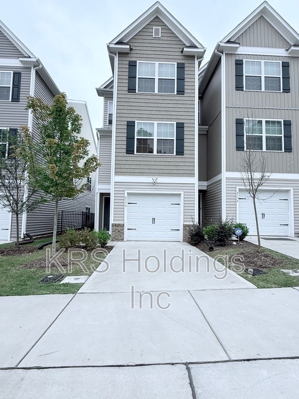 4136 Trevino Dr