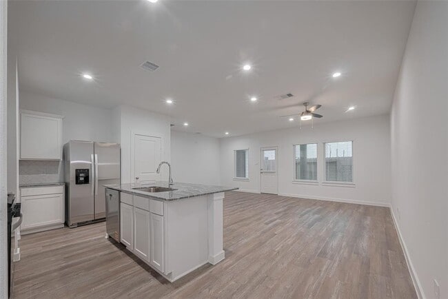 3017 La Rambla Dr in Houston, TX - Building Photo - Building Photo