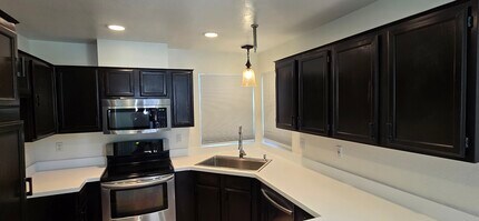 5420 Copper Canyon Road, Unit 3F in Yorba Linda, CA - Building Photo - Building Photo