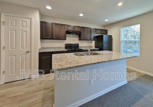 8234 Mc Glothlin St in Jacksonville, FL - Building Photo - Building Photo