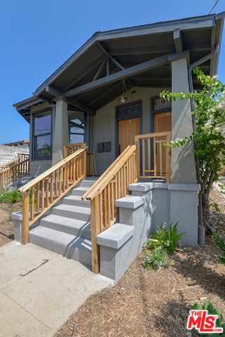 4365 Clayton Ave W in Los Angeles, CA - Building Photo - Building Photo