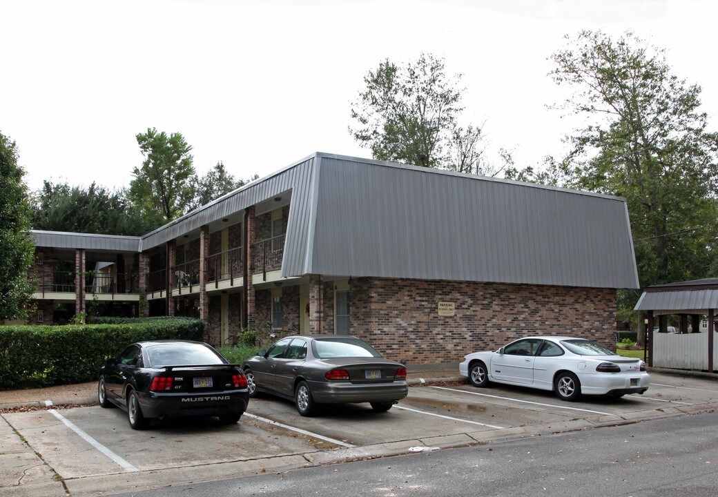 Chateau Apartments in Moss Point, MS - Foto de edificio