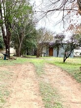 708 Avenue S in Marble Falls, TX - Foto de edificio - Building Photo