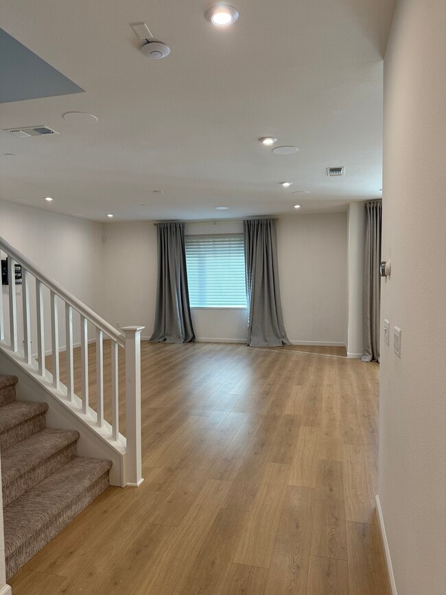 1580 Blue Moon Ln in Roseville, CA - Building Photo - Building Photo