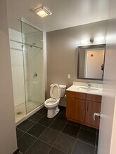 11 W Grand Ave in Chicago, IL - Building Photo - Building Photo