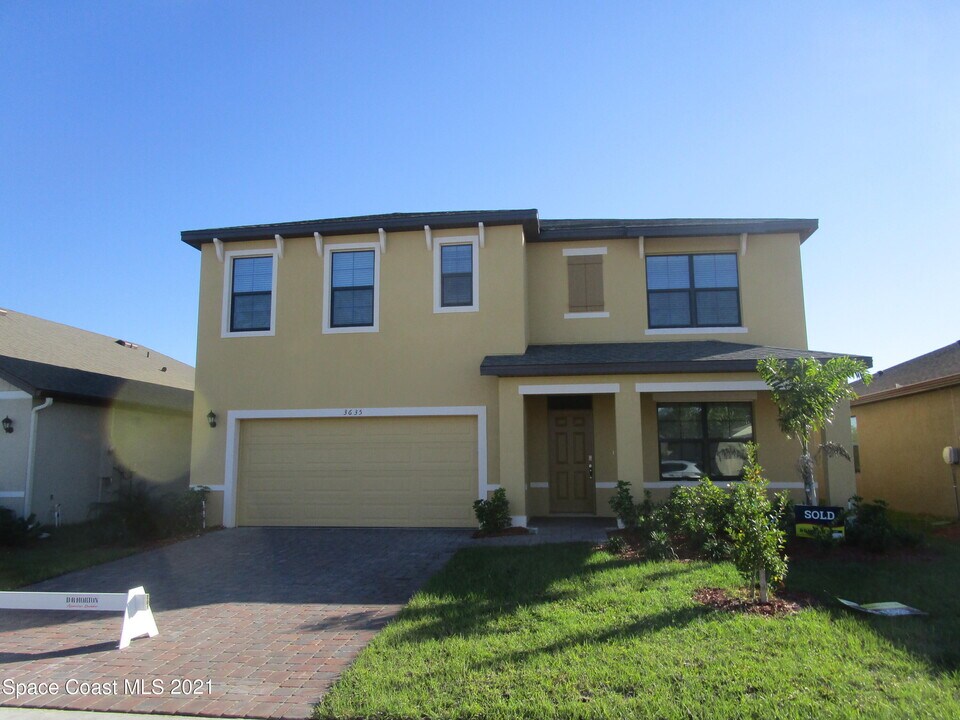 3635 Peony Ct SE in Melbourne, FL - Building Photo