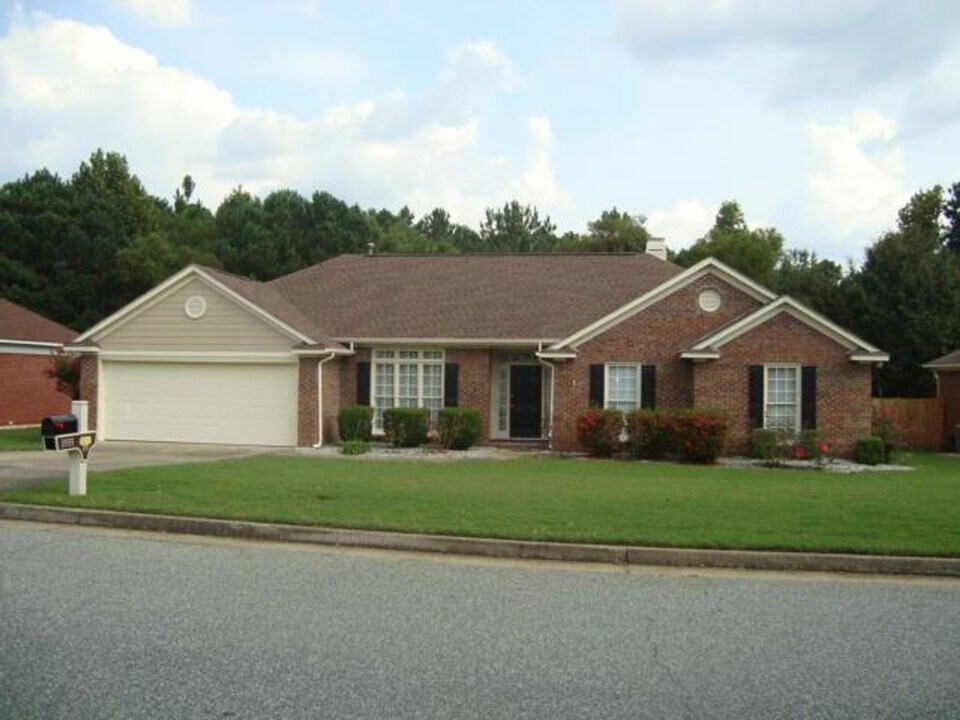 1555 Doubletree Dr in Columbus, GA - Building Photo