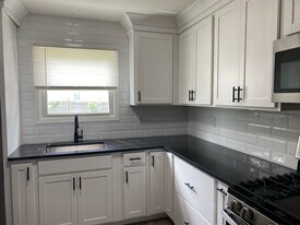 583 Clinton St in Buffalo, NY - Building Photo