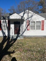 2206 Hillside Ave in Memphis, TN - Building Photo