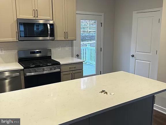 property at 31 Four Leaf Dr