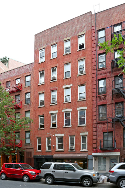 239 Mulberry St in New York, NY - Foto de edificio