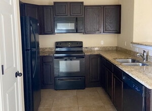 7215 Golf Way in San Antonio, TX - Building Photo - Building Photo