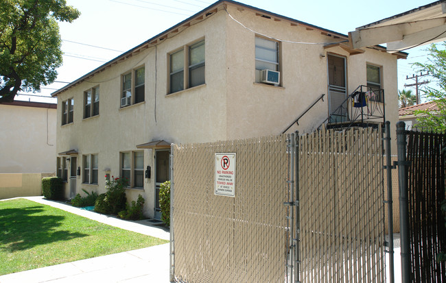 215 N Columbus Ave in Glendale, CA - Building Photo - Building Photo