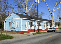 5 Unit Complex in Savannah, GA - Building Photo - Building Photo