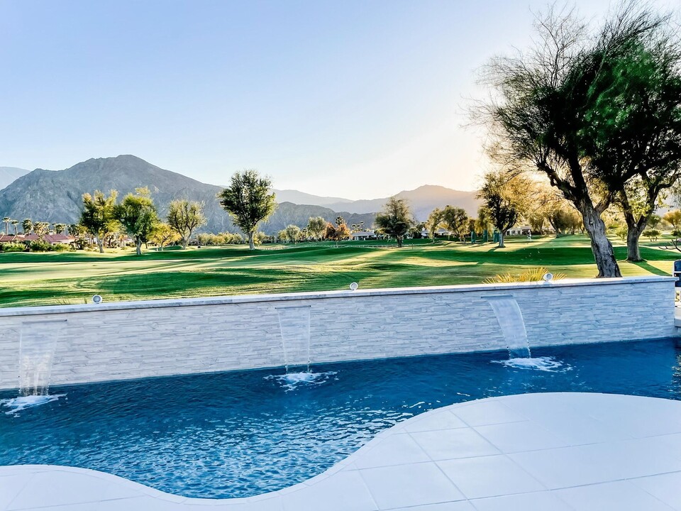 79835 Sandia in La Quinta, CA - Building Photo