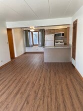 9532 Minnick Ave in Oak Lawn, IL - Building Photo - Building Photo