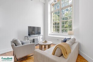 31 Victor St in Greenville, SC - Building Photo