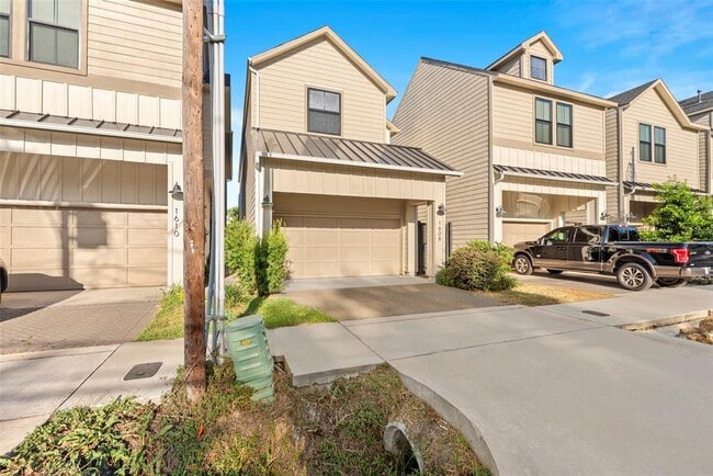 property at 1608 Northwood St
