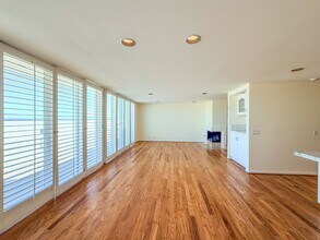 3637 Ocean Dr in Oxnard, CA - Building Photo - Building Photo