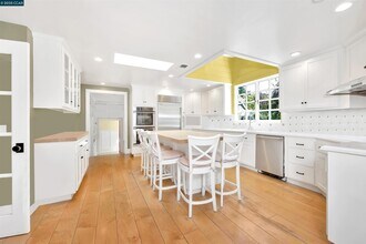 772 John Way in Lafayette, CA - Building Photo - Building Photo