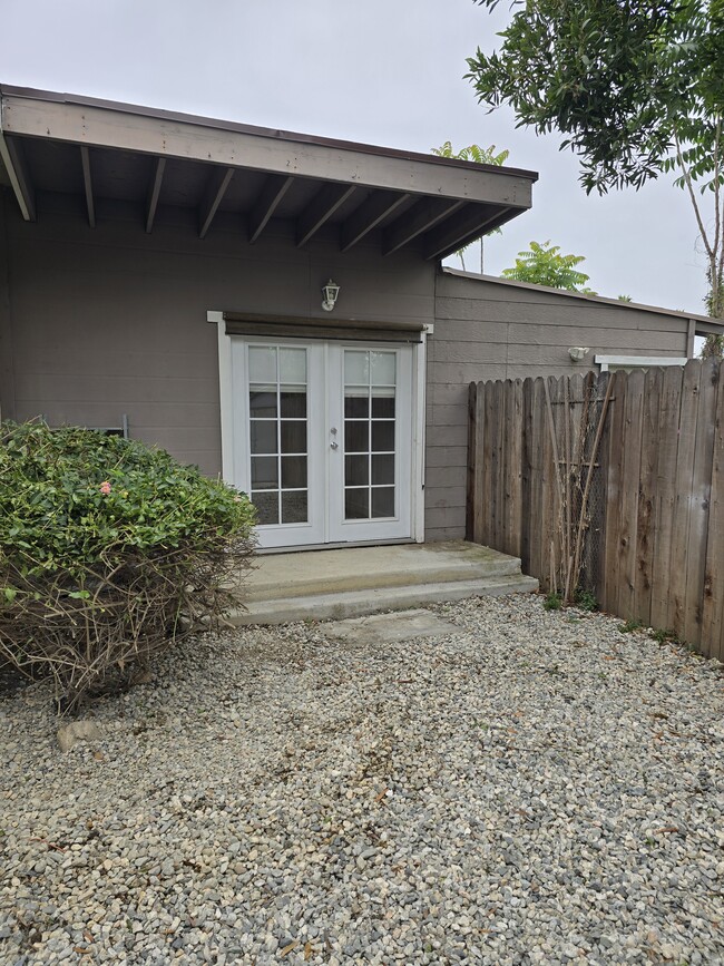 708 Palisade St in Pasadena, CA - Foto de edificio - Building Photo