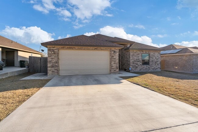 306 Javier Dr in Del Rio, TX - Building Photo - Building Photo