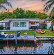 420 SE 9th Ct in Fort Lauderdale, FL - Foto de edificio - Building Photo