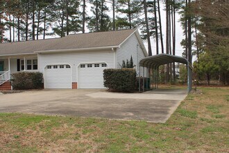 4902 Simpson Dr in Sanford, NC - Building Photo - Building Photo