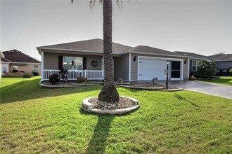 2393 Carriage Hill Way in the Villages, FL - Building Photo - Building Photo