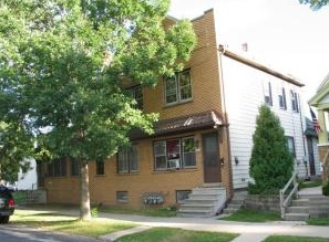 3863-3869 E Barnard Ave in Cudahy, WI - Building Photo